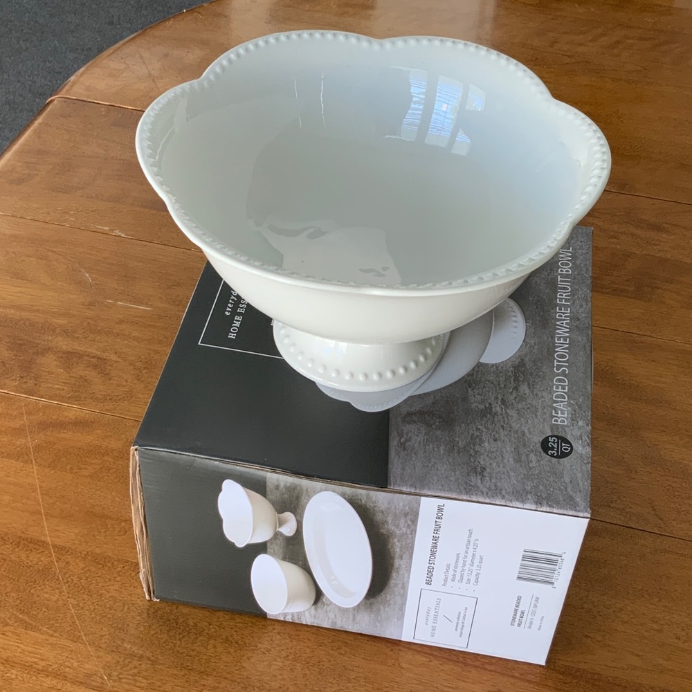 Home Essentials White Beaded Stoneware Pedestal Bowl